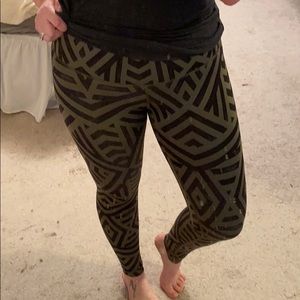 Lululemon Wunder Under Leggings